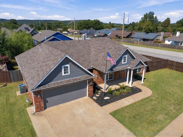 5102 Bahama Avenue, Sand Springs, OK 74063