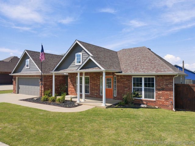 5102 Bahama Avenue, Sand Springs, OK 74063