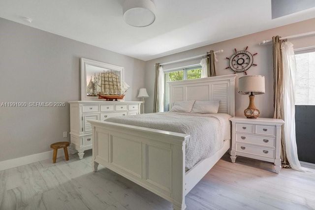 1532 Drexel Ave 202, Miami Beach, FL 33139