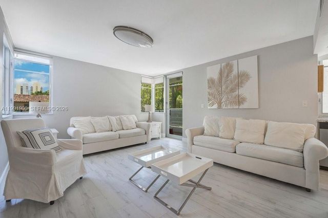 1532 Drexel Ave 202, Miami Beach, FL 33139