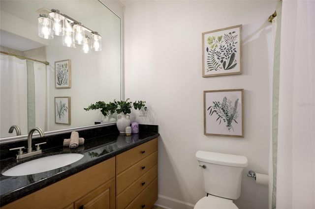 7906 ST SIMONS STREET 7906, University Park, FL 34201