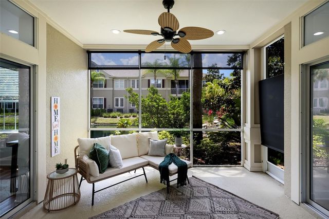 7906 ST SIMONS STREET 7906, University Park, FL 34201