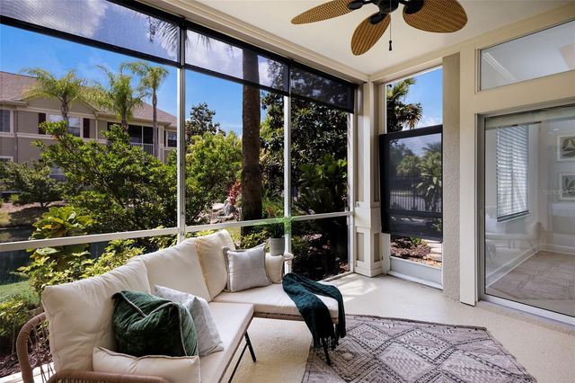 7906 ST SIMONS STREET 7906, University Park, FL 34201