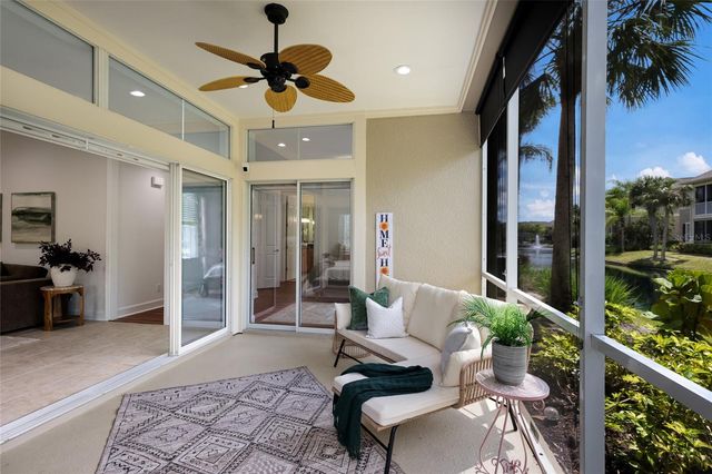 7906 ST SIMONS STREET 7906, University Park, FL 34201