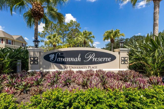 7906 ST SIMONS STREET 7906, University Park, FL 34201