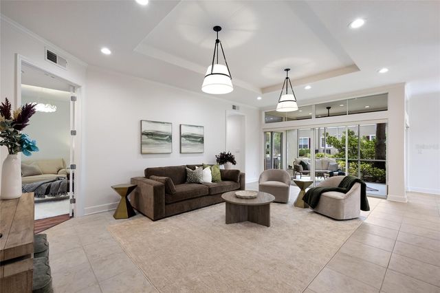 7906 ST SIMONS STREET 7906, University Park, FL 34201