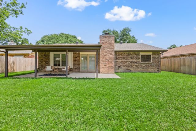 7529 Evergreen Drive, Watauga, TX 76148