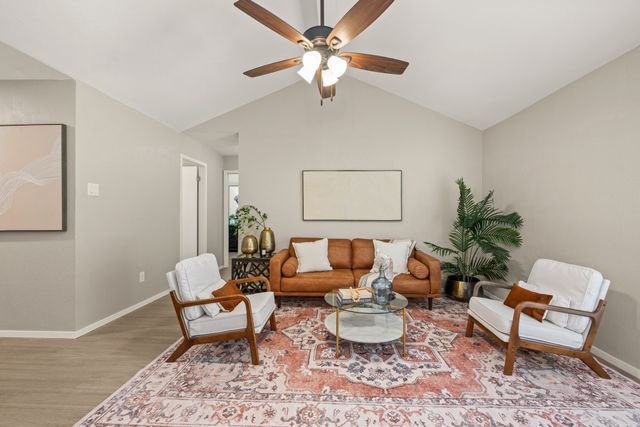 7529 Evergreen Drive, Watauga, TX 76148