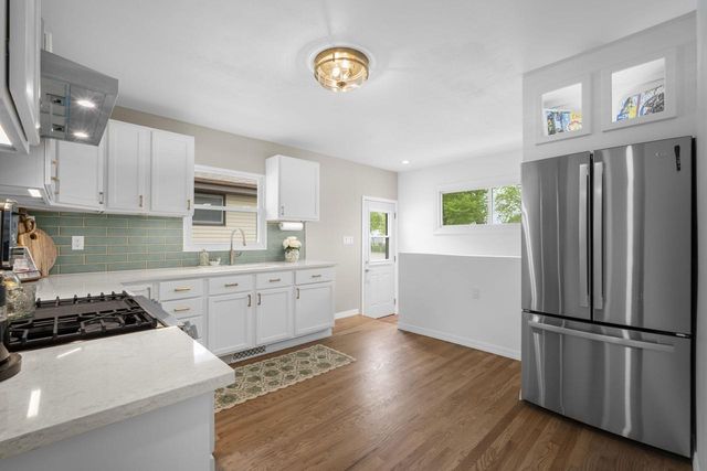 4550 S 47th STREET, Greenfield, WI 53220