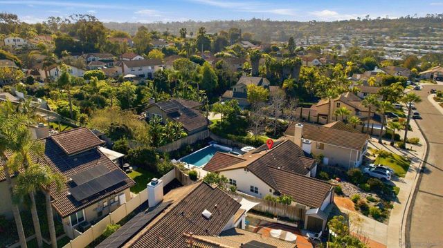 1693 Honeysuckle Ct, Encinitas, CA 92024