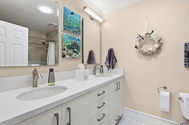 1693 Honeysuckle Ct, Encinitas, CA 92024