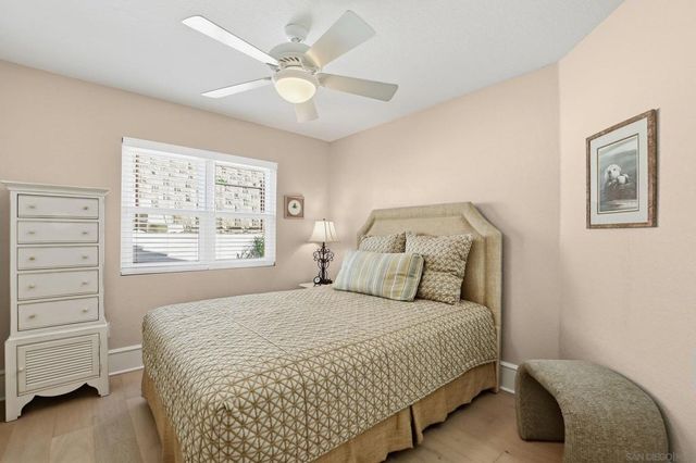 1693 Honeysuckle Ct, Encinitas, CA 92024