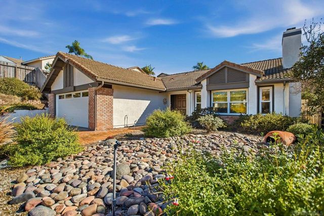 1693 Honeysuckle Ct, Encinitas, CA 92024