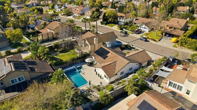 1693 Honeysuckle Ct, Encinitas, CA 92024