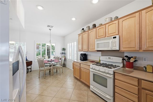 2198 Blackburn Hills Avenue, Henderson, NV 89044