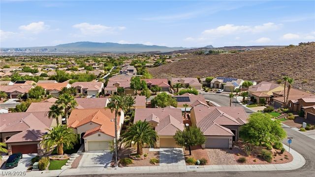 2198 Blackburn Hills Avenue, Henderson, NV 89044