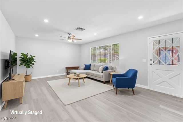 3929 Torsby Place, Las Vegas, NV 89119