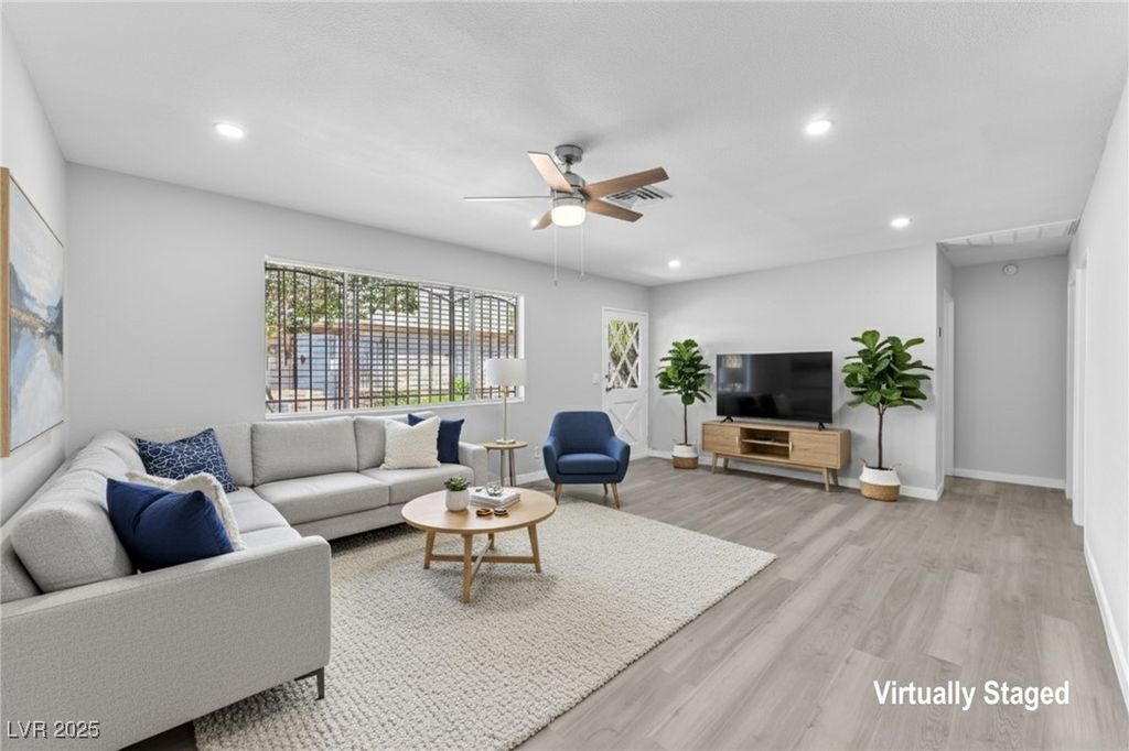 3929 Torsby Place, Las Vegas, NV 89119