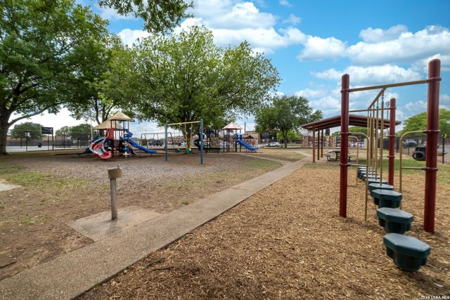 5851 Cliffbrier, San Antonio, TX 78250