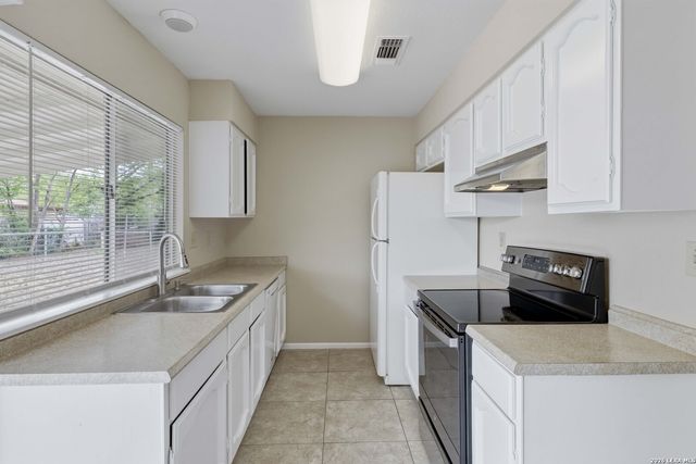 5851 Cliffbrier, San Antonio, TX 78250