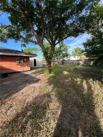 6002 Killarmet Dr, Corpus Christi, TX 78413