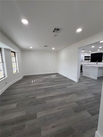 6002 Killarmet Dr, Corpus Christi, TX 78413