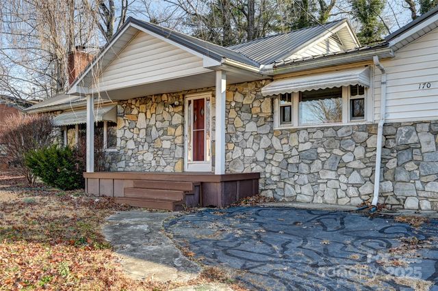 170 Birch Lane, Arden, NC 28704