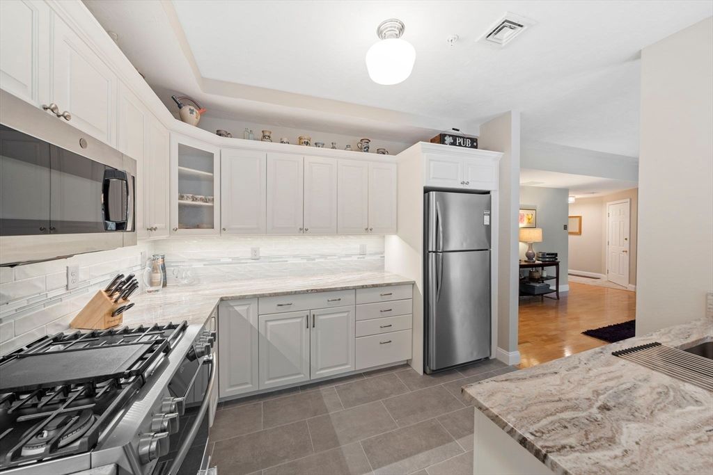 115 Revere St E, Canton, MA 02021