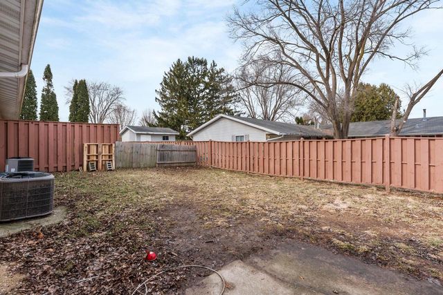 405-407 Simonson Street, Cambridge, WI 53523