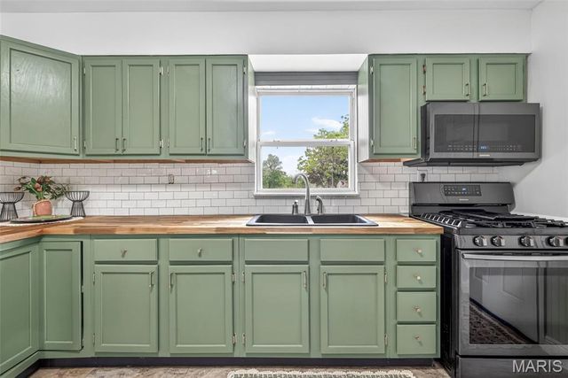 306 Moulton Street, De Soto, MO 63020