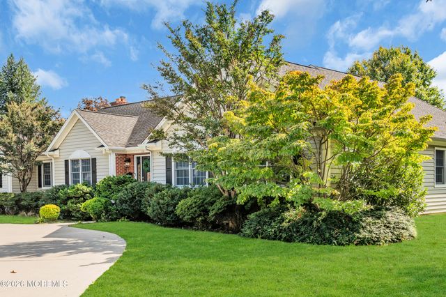 14 Winhar Place, Oceanport, NJ 07757