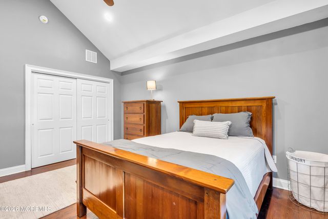 14 Winhar Place, Oceanport, NJ 07757