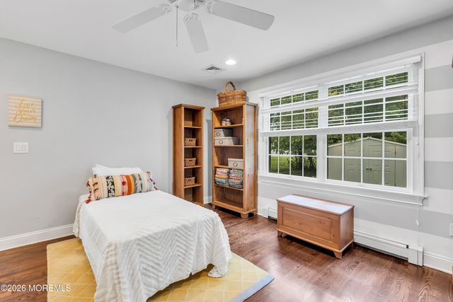 14 Winhar Place, Oceanport, NJ 07757