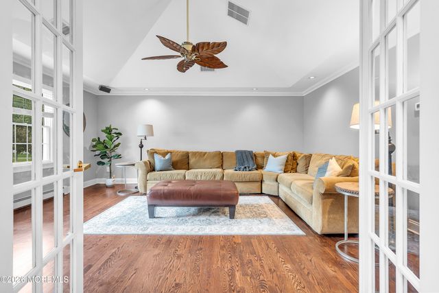 14 Winhar Place, Oceanport, NJ 07757