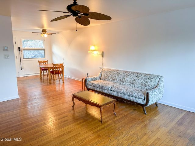 148 S Allen Street, Albany, NY 12208