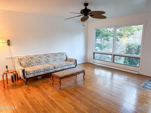 148 S Allen Street, Albany, NY 12208