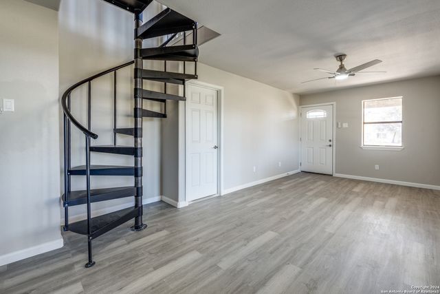 582 ORBIT DR, Canyon Lake, TX 78133