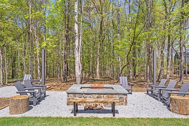 110 Cedarwood Lane, Roswell, GA 30075