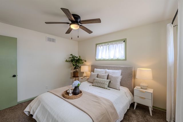 1234 N Buckner St, Derby, KS 67037