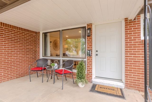 1234 N Buckner St, Derby, KS 67037