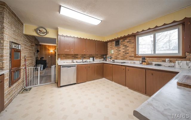 13551 State Route F, Rolla, MO 65401