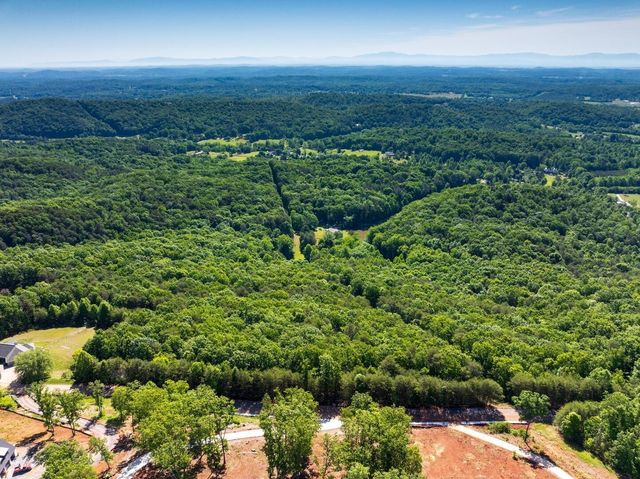 8100 Balata Drive, Ooltewah, TN 37363