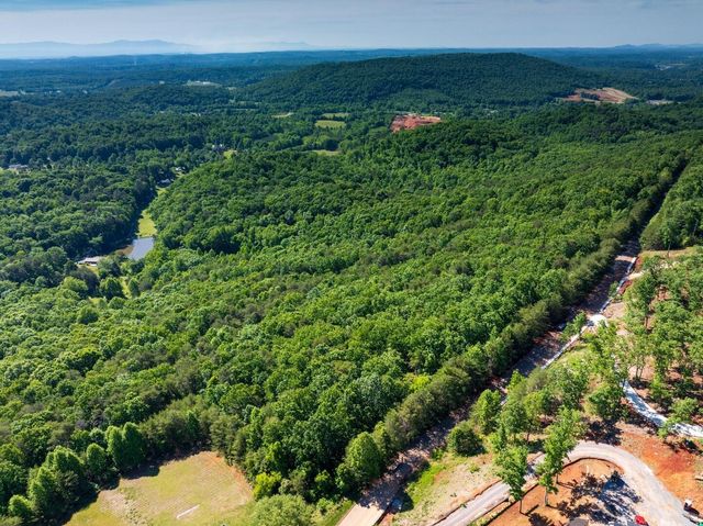 8100 Balata Drive, Ooltewah, TN 37363