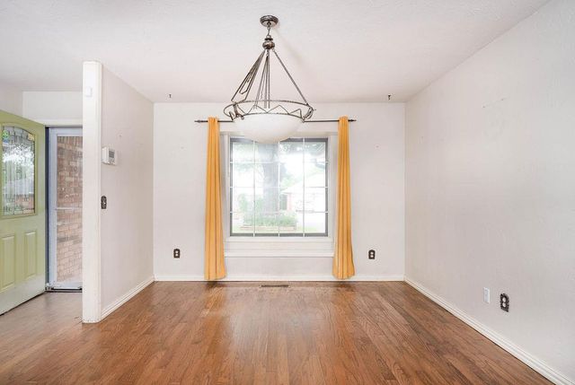 6112 N Allison Drive, Oklahoma City, OK 73112