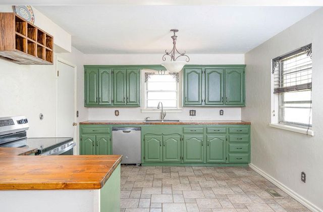 6112 N Allison Drive, Oklahoma City, OK 73112