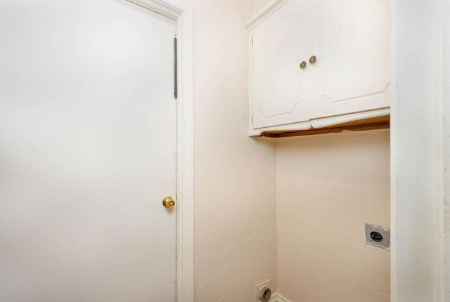 6112 N Allison Drive, Oklahoma City, OK 73112