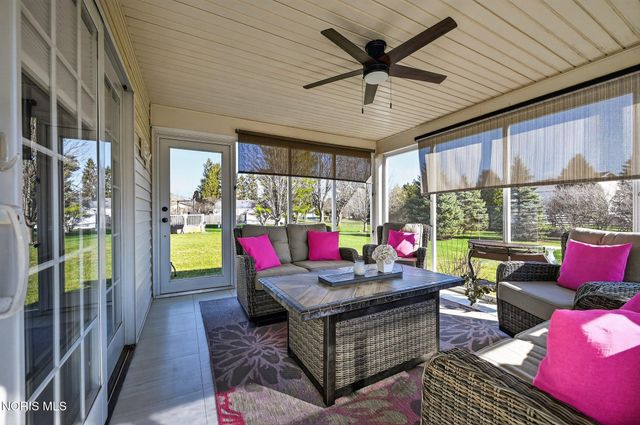 26442 E Wexford Drive, Perrysburg, OH 43551