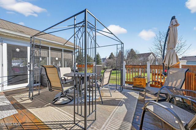 26442 E Wexford Drive, Perrysburg, OH 43551