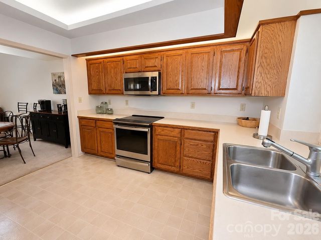 3675 Rock Bridge Drive NE, Conover, NC 28613