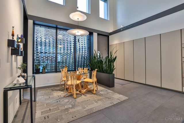 1826 Elm Street, Cincinnati, OH 45202